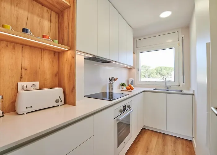 Costa Brava E-4 公寓 *